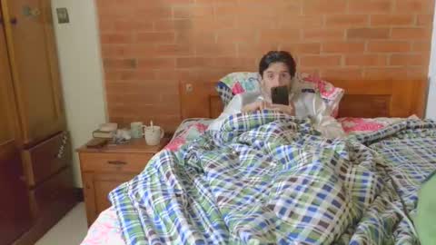 johan70nsexy online show from April 1, 2:25 pm