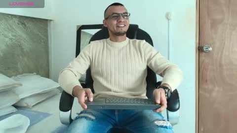 johan online show from December 21, 11:05 am