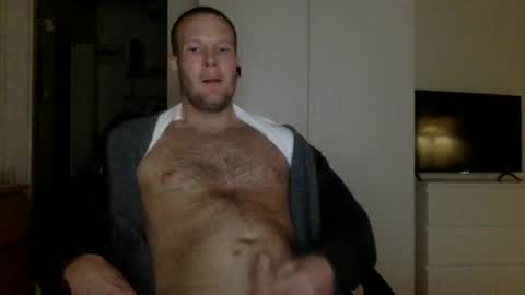 johannesjohnsson780 online show from April 5, 7:44 pm