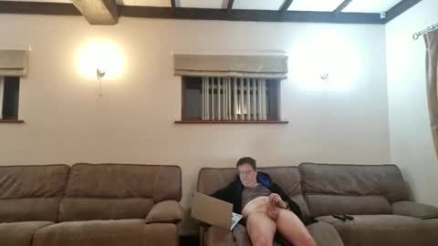 johnathan_stuart33 online show from June 7, 12:38 am