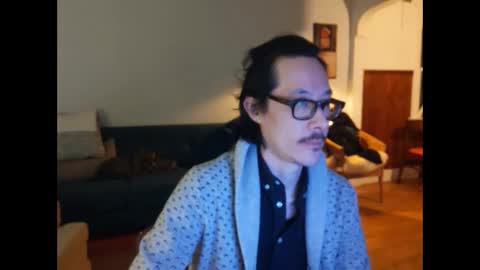 Johnee online show from March 14, 8:07 am