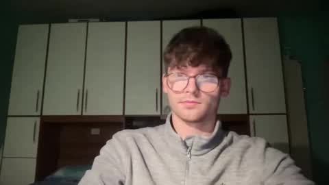 Johnny online show from December 18, 12:17 am