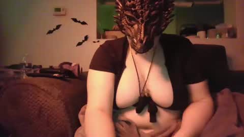 johnnyadepth online show from March 18, 8:09 am