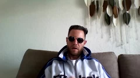 jojo19844 online show from March 5, 11:52 am