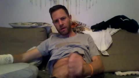 jojo19844 online show from December 1, 10:08 pm