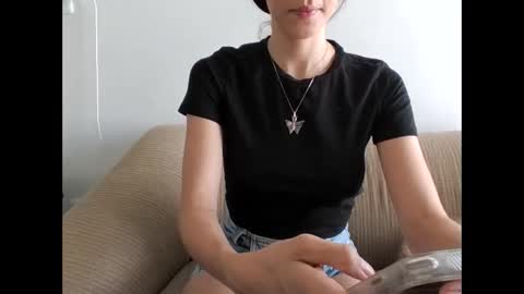 jojooo27 online show from April 25, 1:24 pm