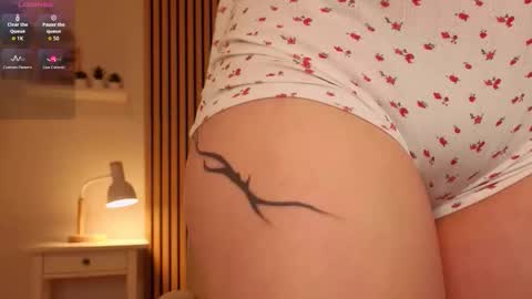 Polly  online show from February 20, 6:19 am