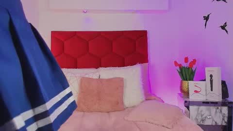 Jonas  online show from September 14, 2:18 pm