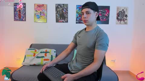 Instagram jonathanfit14 online show from November 24, 10:52 pm