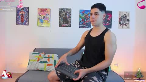 Instagram jonathanfit14 online show from December 4, 10:20 pm