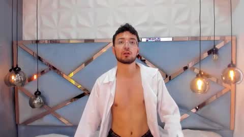 JonnyGreey online show from November 22, 7:23 pm