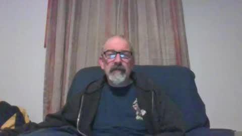 Snapshot of jony_five chatting on March 9, 12:21 am Jon online show from March 9, 12:21 am