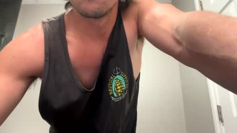 jos437086 online show from August 3, 6:47 pm