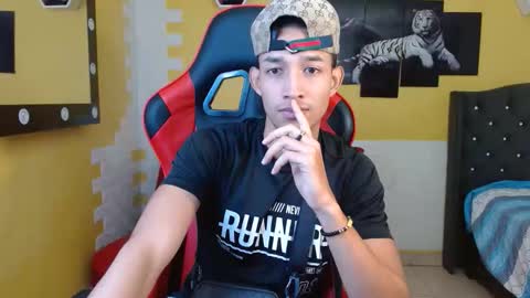 Snapshot of jose_sexycumm chatting on October 5, 7:10 pm jose_sexycumm online show from October 5, 7:10 pm