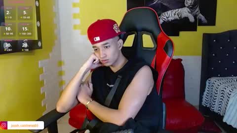 Snapshot of jose_sexycumm chatting on October 20, 9:31 pm jose_sexycumm online show from October 20, 9:31 pm