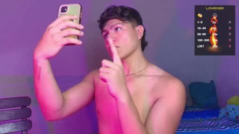 JOSEPH BROWN online show from December 18, 1:17 pm