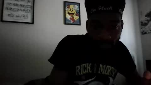 josephlongwat29 online show from April 4, 6:48 pm