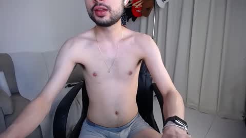 josezaens_ online show from November 4, 10:16 am