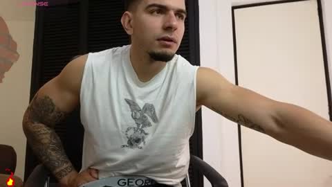 josh_miller01 online show from June 20, 1:39 pm