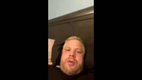 FreakyNeighborJosh online show from April 4, 5:03 am