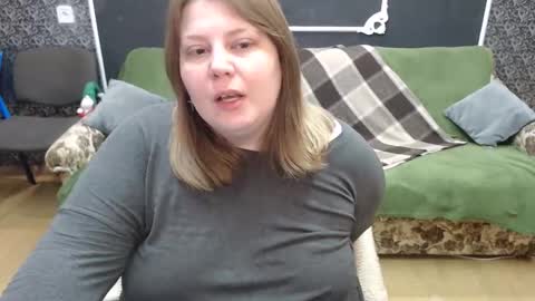 josiesun771 online show from March 2, 6:25 am