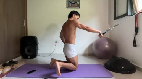 Im Jouliano online show from April 7, 3:25 pm