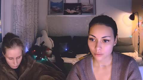 joy_keys online show from December 16, 9:09 pm