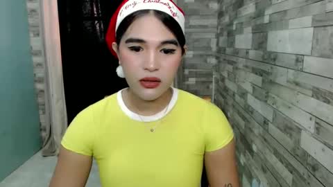 Snapshot of joycum_xxx chatting on December 10, 10:16 pm JOY in your heart  online show from December 10, 10:16 pm