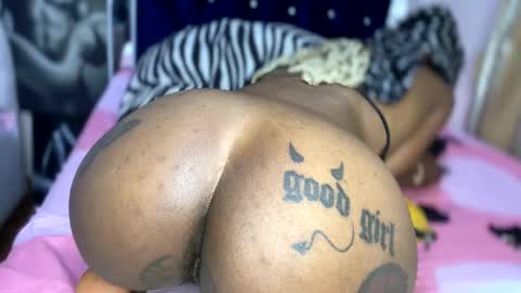 Butterflyass online show from February 27, 12:14 am