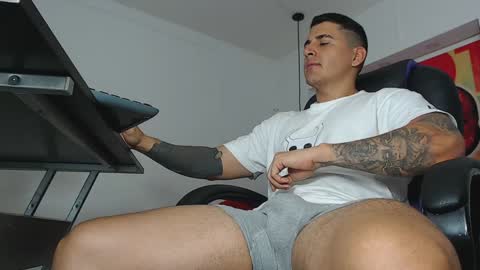 eduardo online show from December 26, 12:59 pm