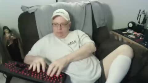 jpmel99 online show from October 31, 11:16 pm