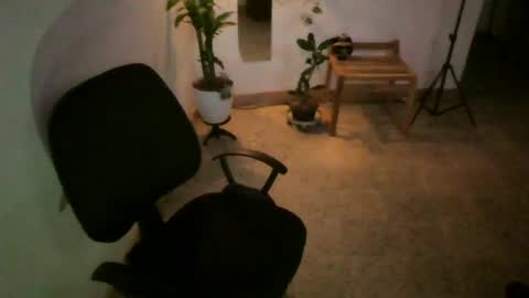juan235665 online show from June 27, 5:57 am