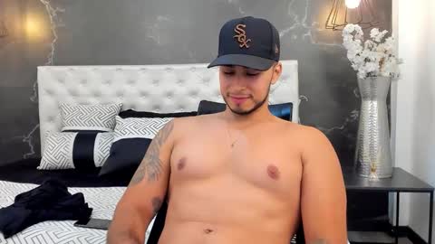 juan_muscle online show from November 20, 3:16 am