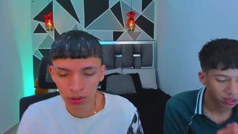 JuanSteven online show from March 6, 4:00 am