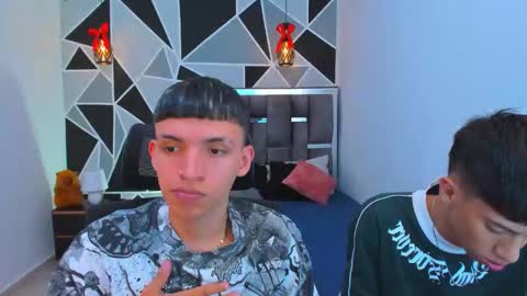 JuanSteven online show from March 4, 3:58 am