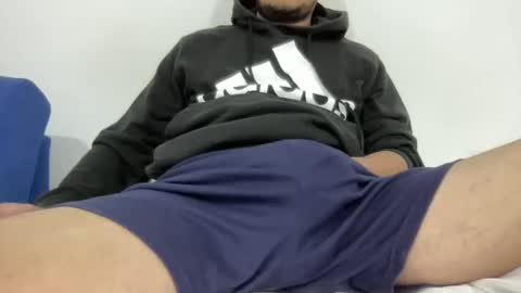 juandavergax42 online show from March 30, 3:28 am