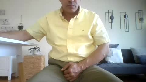 juanearth1 online show from July 6, 10:44 pm