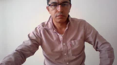 juanearth1 online show from July 14, 2:11 pm