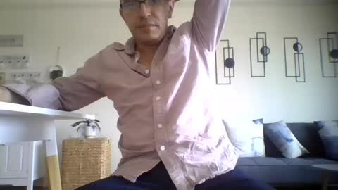 juanearth1 online show from July 1, 10:51 pm