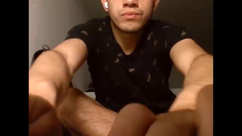 juanperez1999777 online show from October 26, 9:25 pm