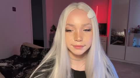 Emily online show from April 10, 8:30 am