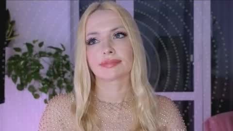 Goddess Julia online show from November 24, 8:40 pm