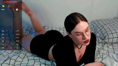 Bella online show from January 9, 3:23 am