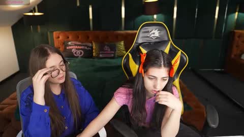 Elza online show from March 3, 11:50 am