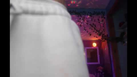 juicyjayxxx69 online show from January 10, 7:14 am