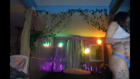 juicyjayxxx69 online show from March 19, 3:45 am