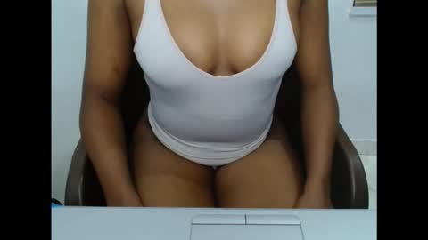 juicynwetx online show from January 16, 9:02 pm