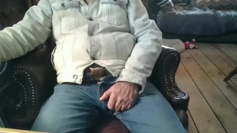 Greg online show from December 4, 5:05 pm