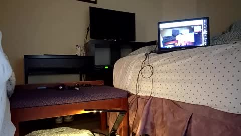 Snapshot of juicystraw chatting on October 15, 4:05 am juicystraw online show from October 15, 4:05 am