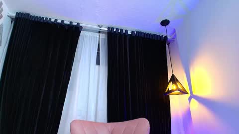 Julees online show from February 6, 5:35 am